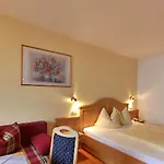 Bed & Breakfast St.leonhard
