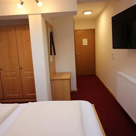 St.leonhard Bed & Breakfast 3*