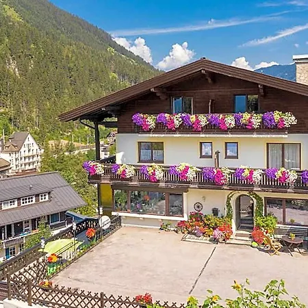 St.leonhard Bed & Breakfast