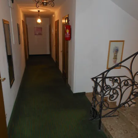 圣乐哈膳食公寓 住宿加早餐酒店