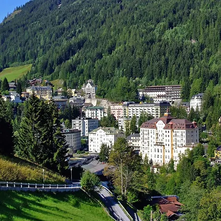 Bed & Breakfast St.leonhard 3*