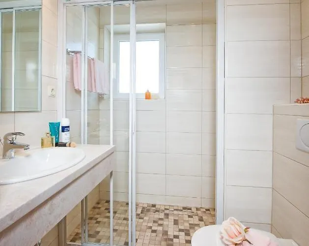 Bed & Breakfast St.leonhard